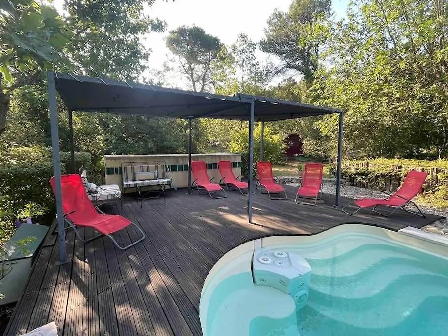 Holiday home Maison Avec Piscine Dans Le Luberon Menerbes